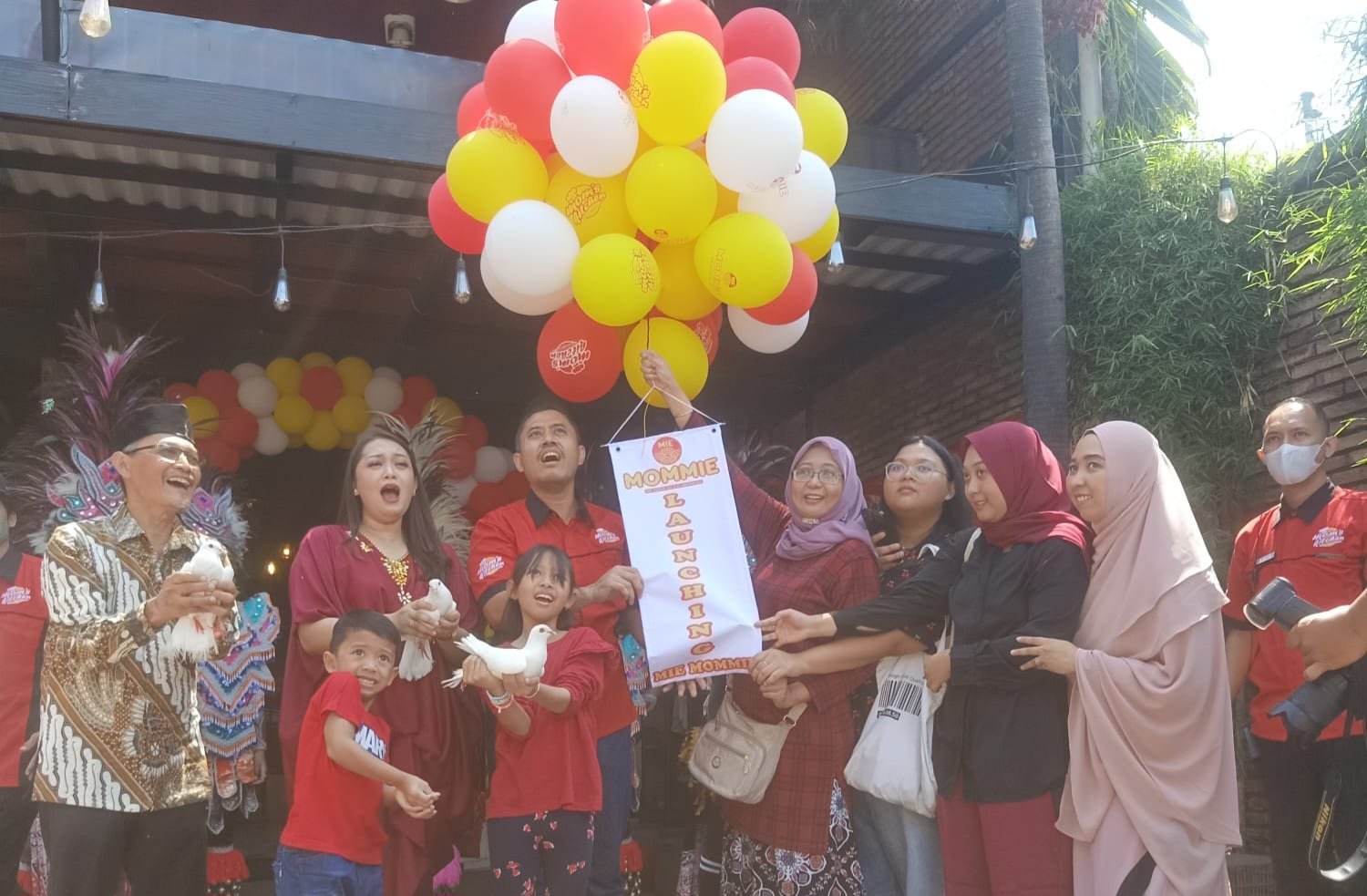 Mom’s Kitchen Luncurkan Mi Momi Dengan Harga Terjangkau. Saat ini